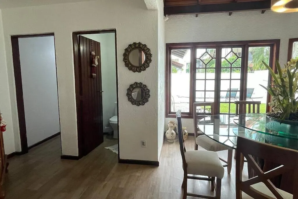 Holiday home Casa Aconchego Jurere Internacional, 300M Da Praia, Piscina, Churrasqueira Florianopolis Brazil