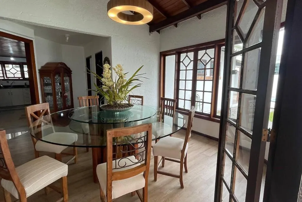 Holiday home Casa Aconchego Jurere Internacional, 300M Da Praia, Piscina, Churrasqueira Florianopolis